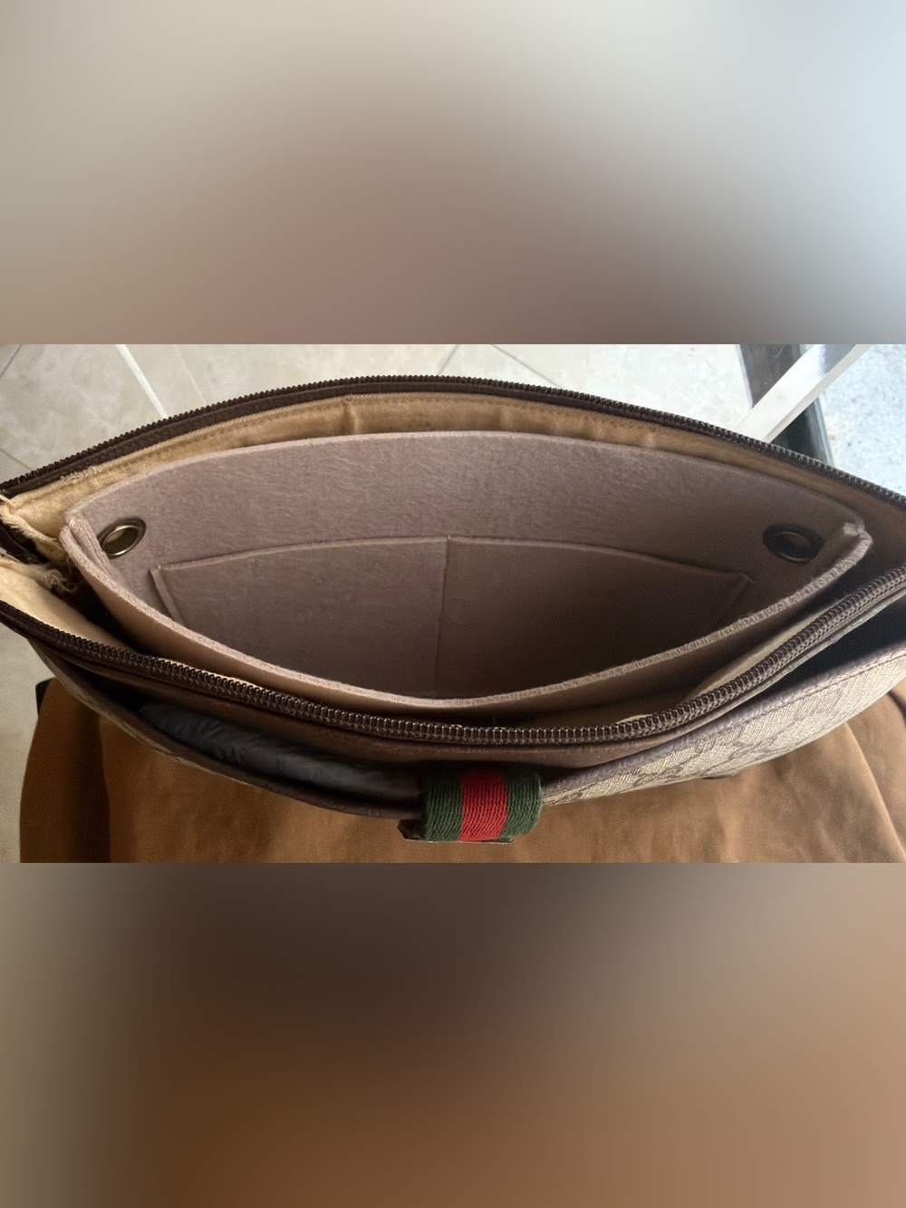 Last day sale GUCCI GG Supreme Coated Canvas w Sherry Web  Convertible Bag  VGVC - Picture 13 of 16